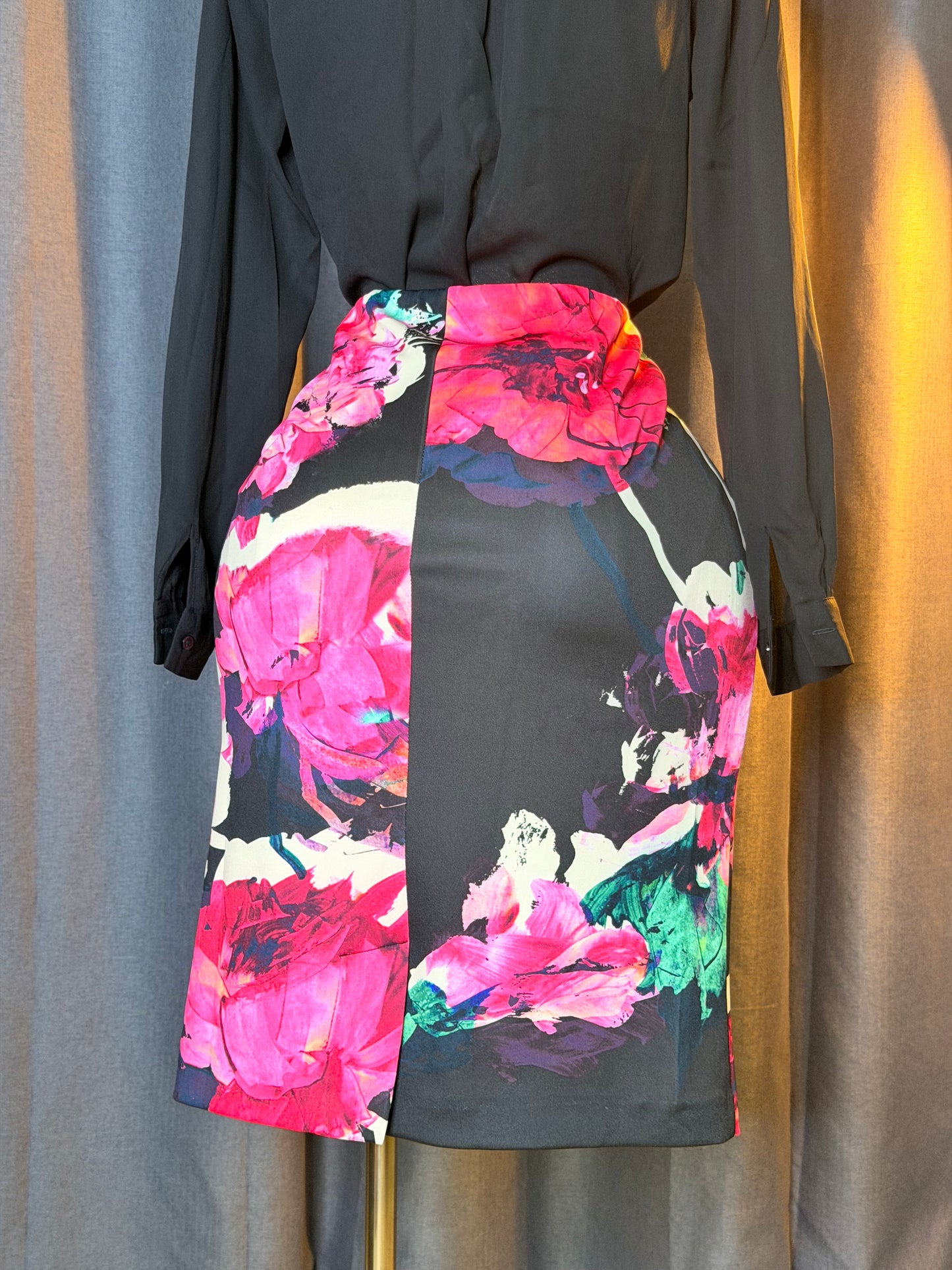 ROMAN Size 16 skirt