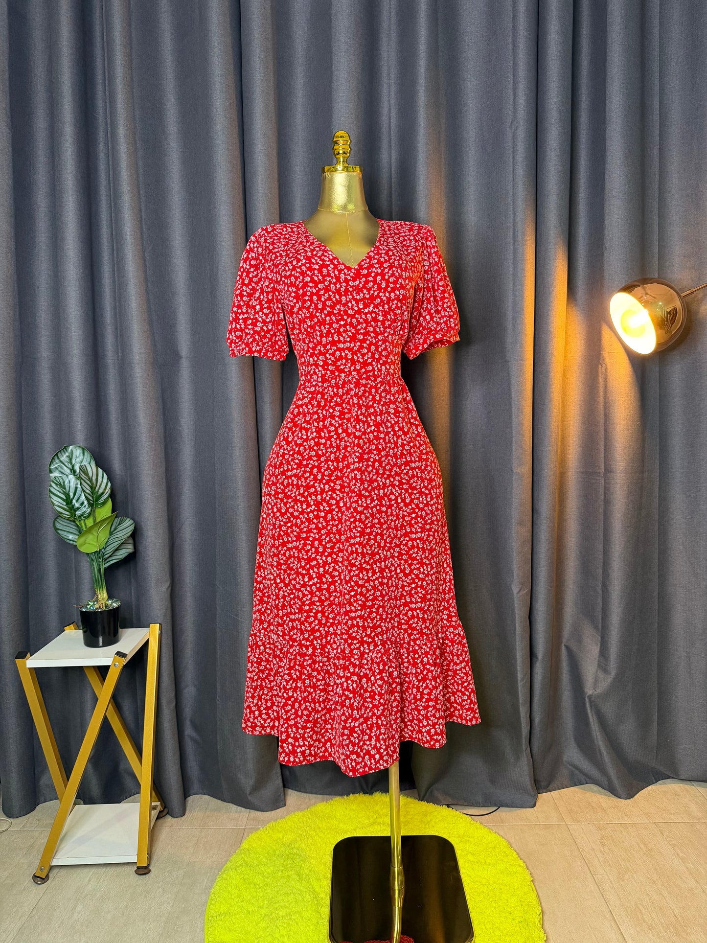EMILI & ME LONDON Size 14 dress