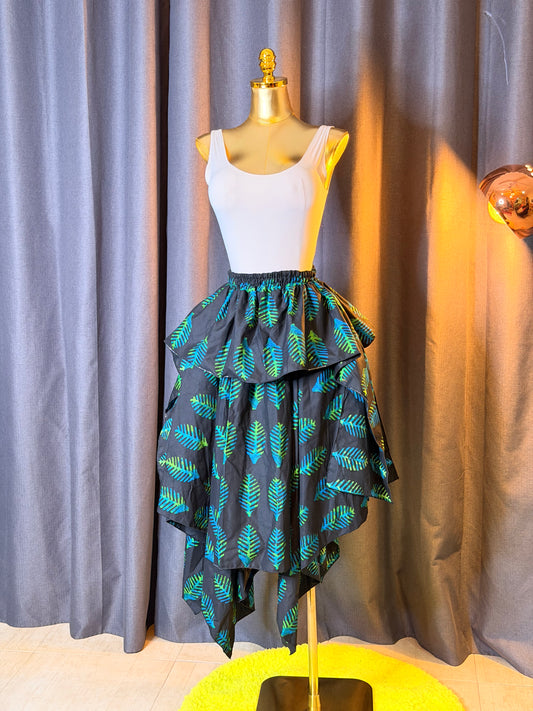 Size 10-14 layered skirt