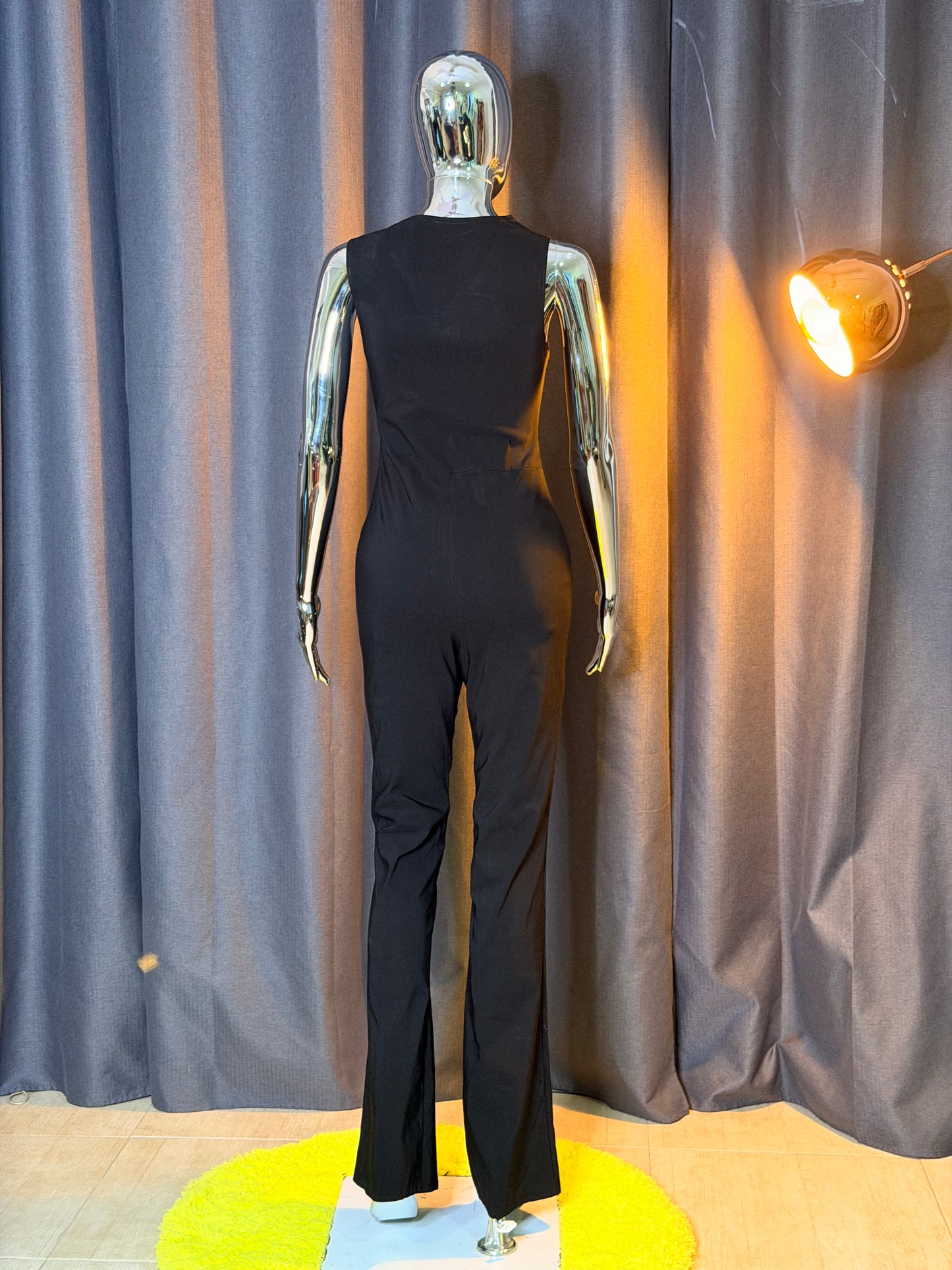 PRETTYLITTLETHING Size 6 jumpsuit
