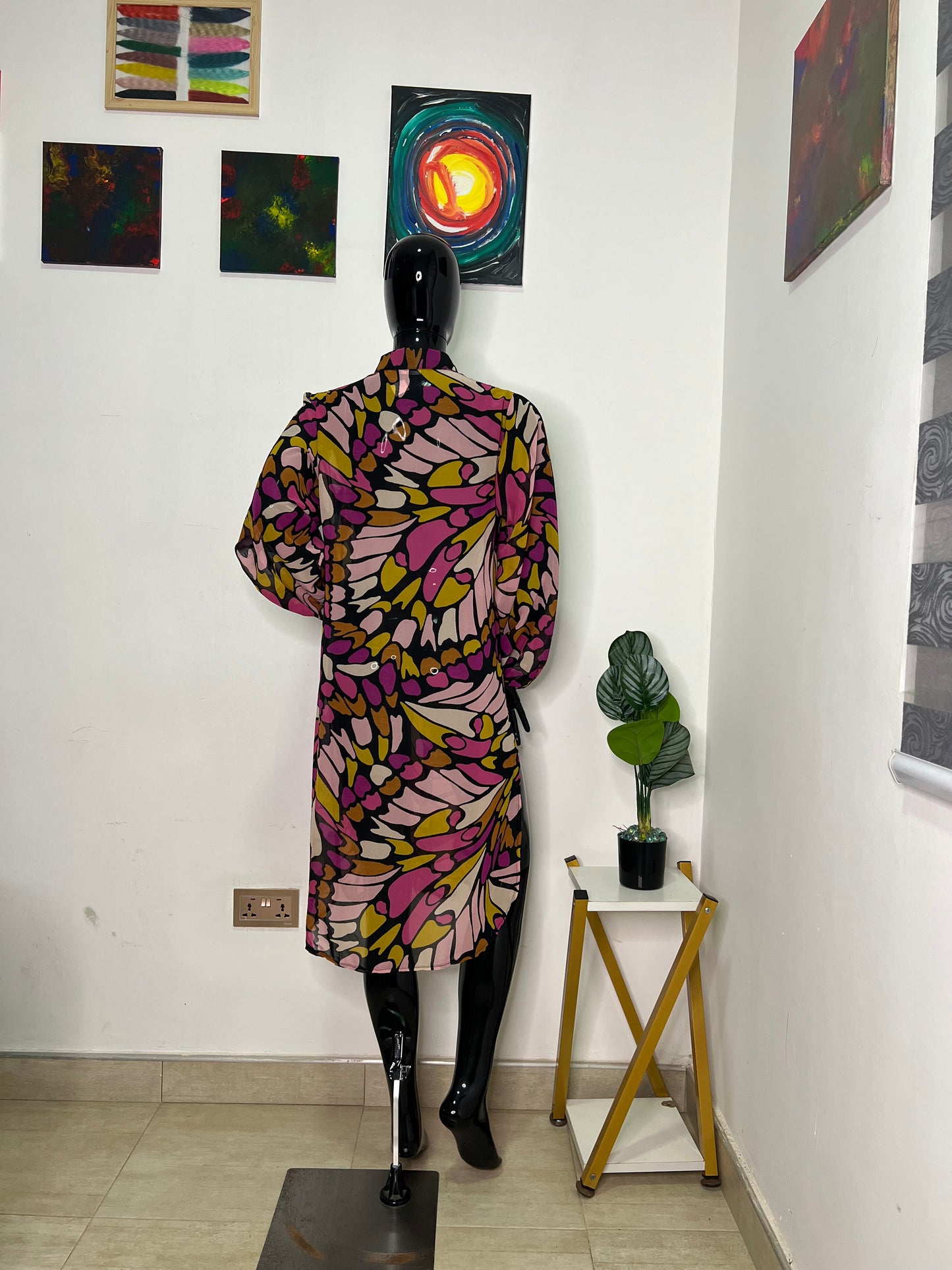 SIMPLY BE. Size 16 shirt