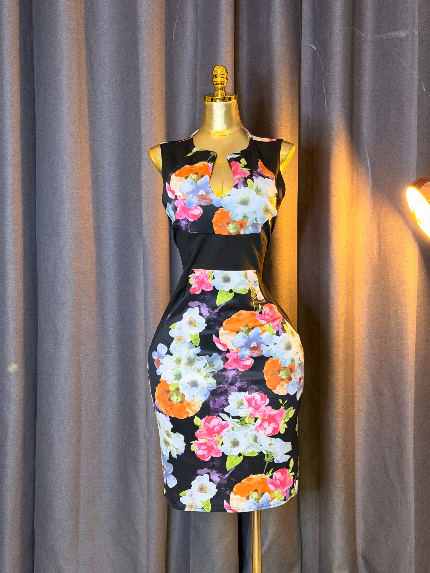 QUIZ Size 16 dress