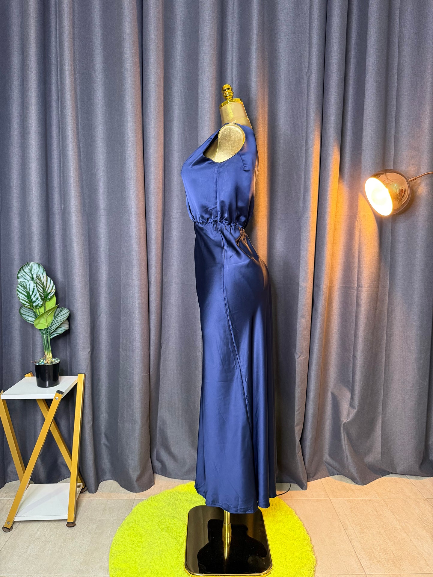 Size 14 satin dress