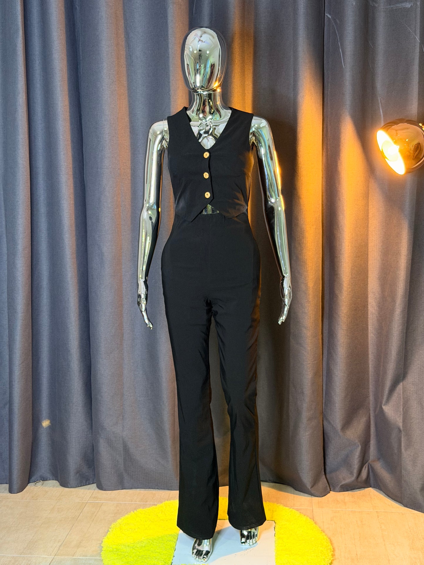 PRETTYLITTLETHING Size 6 jumpsuit