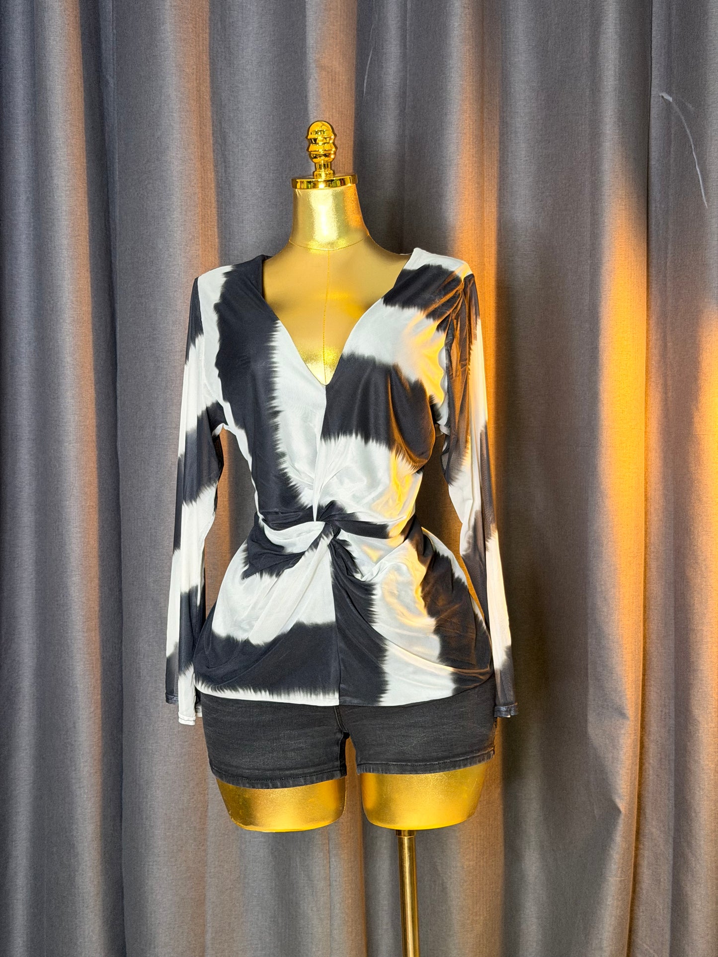 FASHION SZN Size 20 blouse
