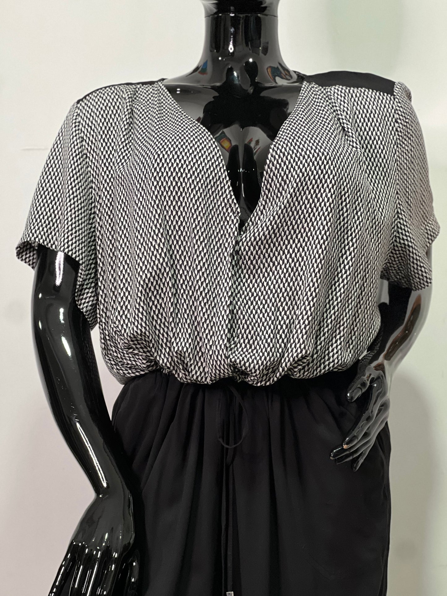 H&M Black Size 22 & white button up jumpsuit