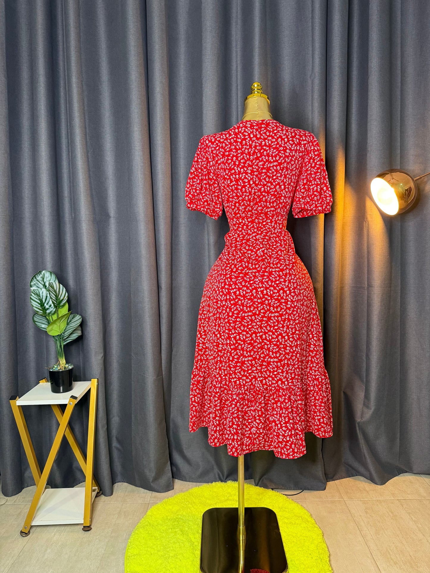EMILI & ME LONDON Size 14 dress