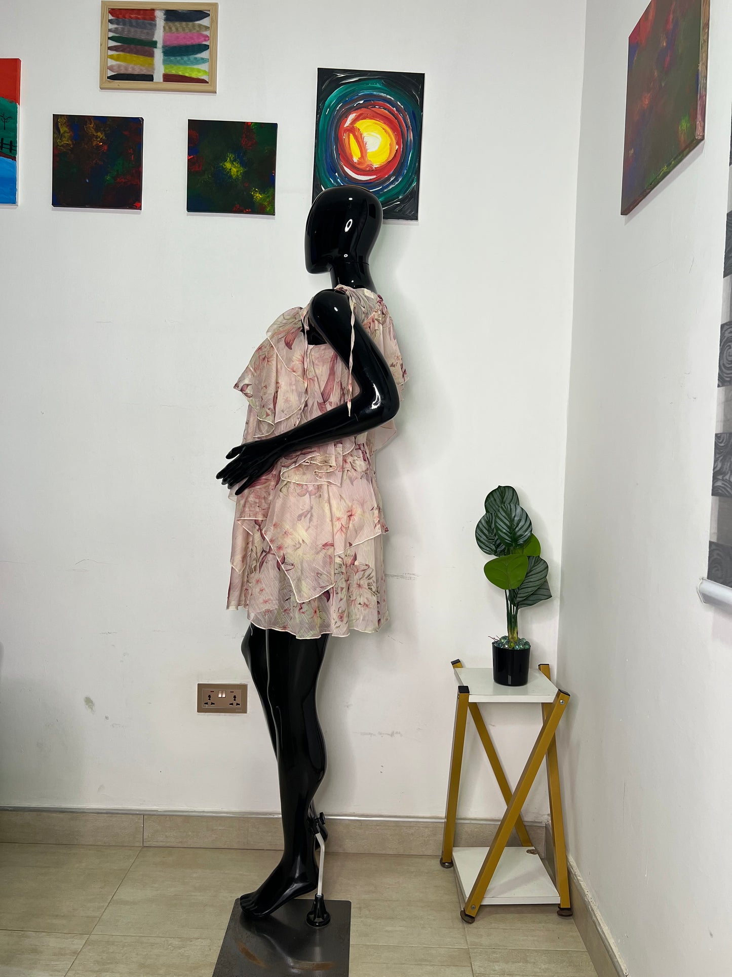 SAYA COLLECTION Size 10/12 dress