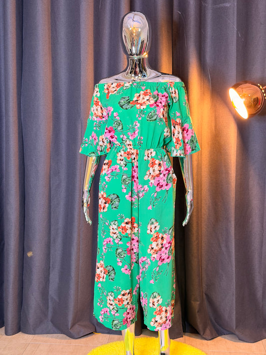 QUIZ Size 10 off shoulder jumpsuit