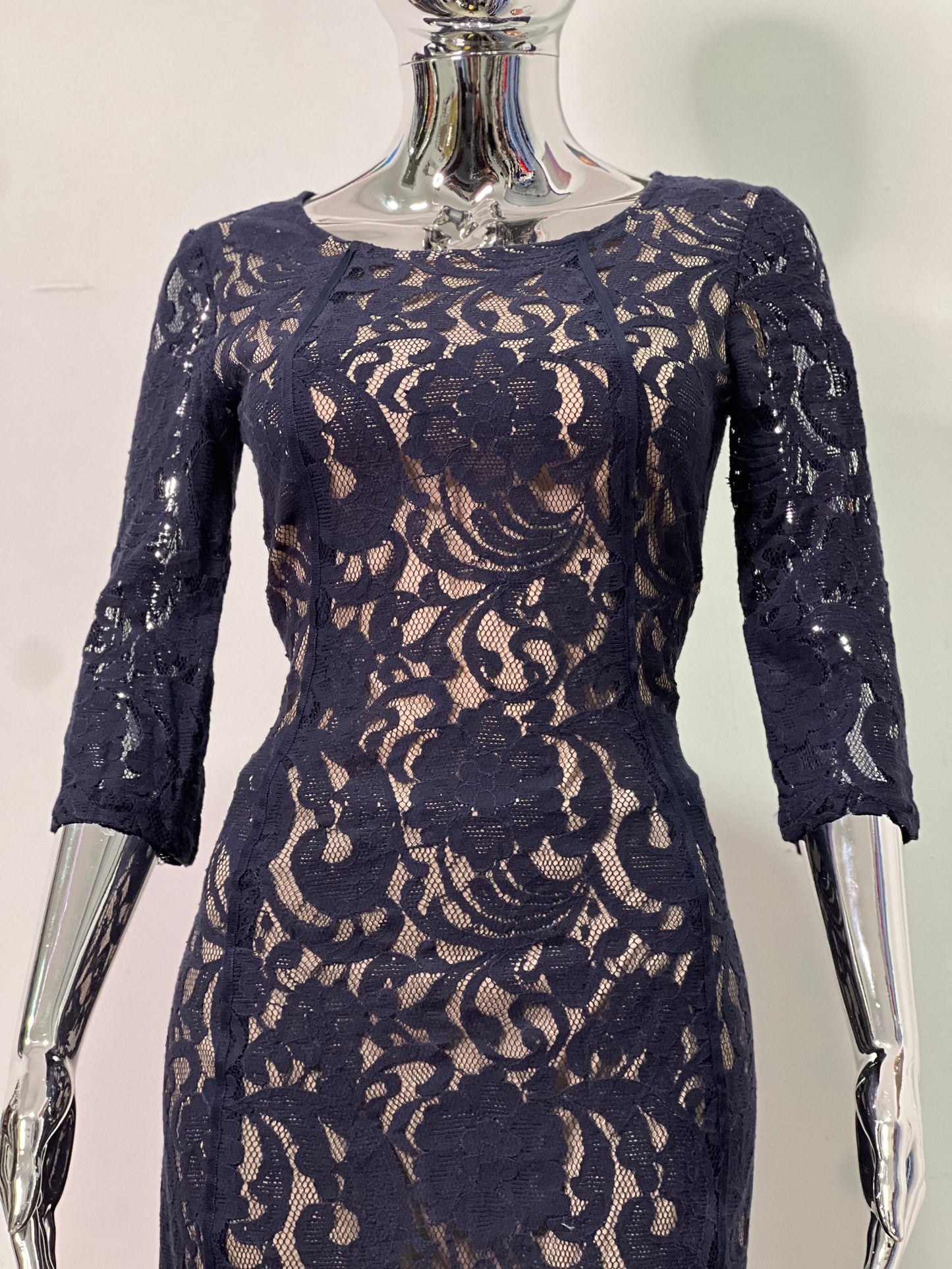 INWEAR Size 8 nude & navy lace dress