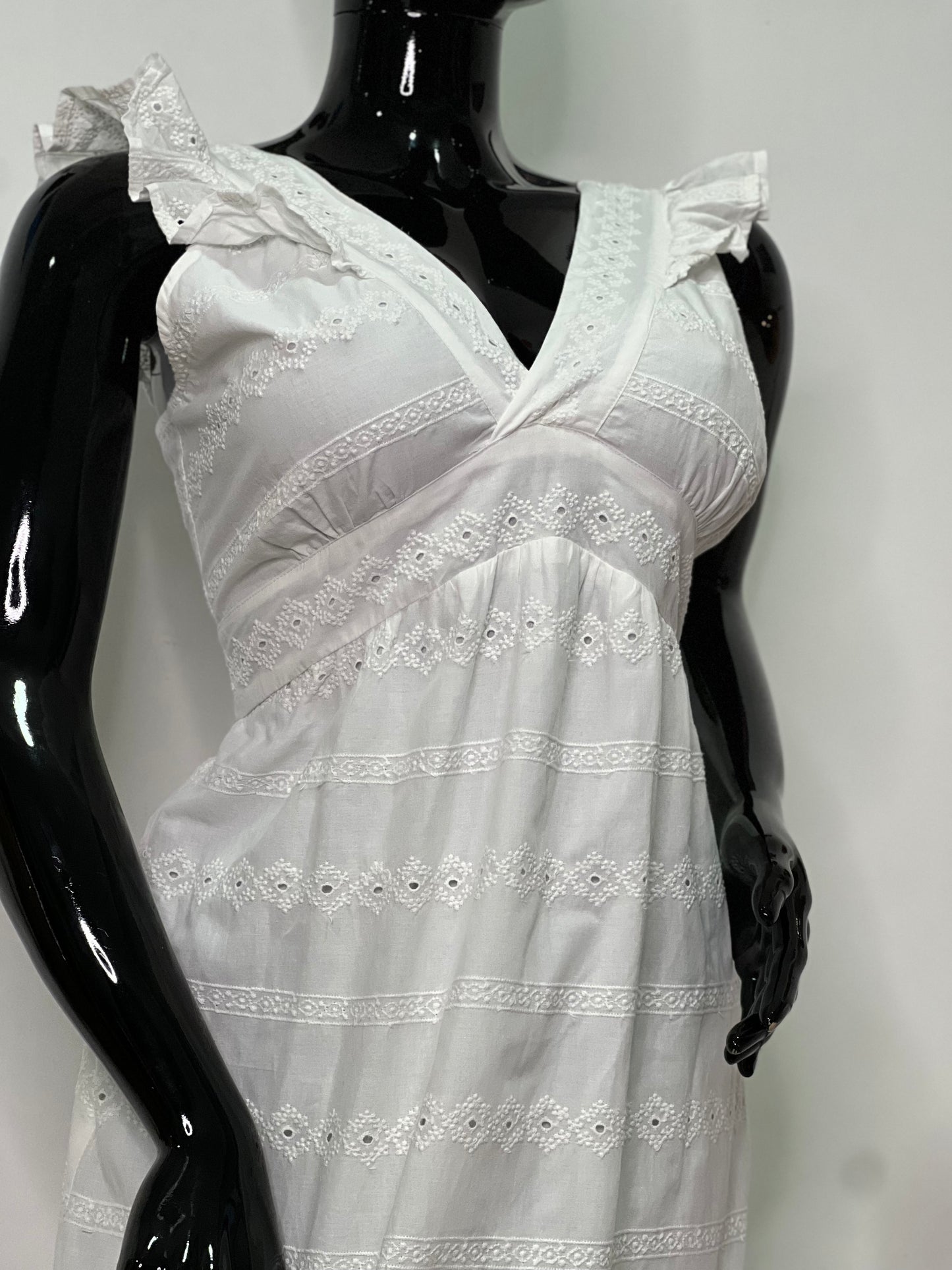 DUNNES Size 14 white lace dress