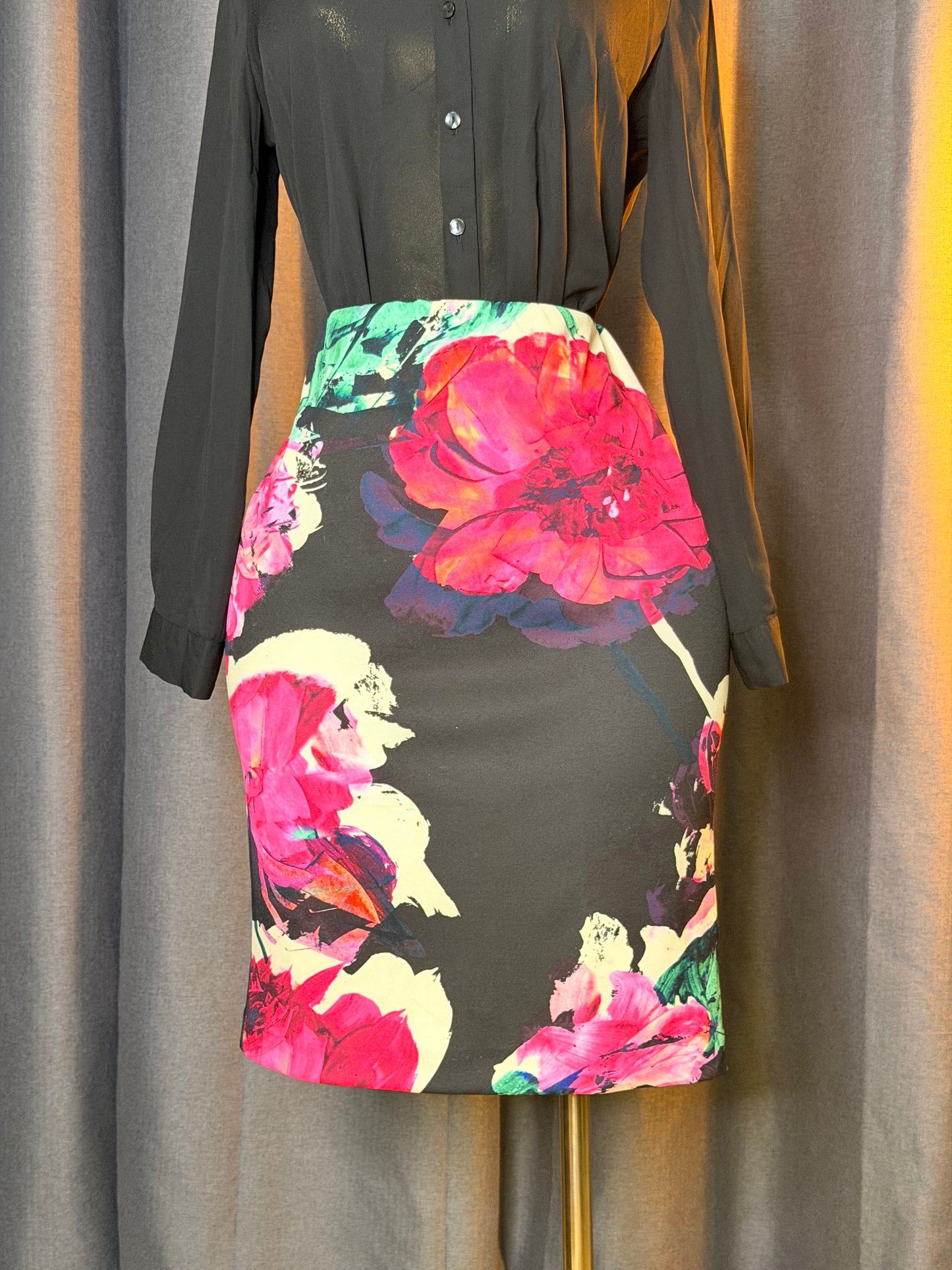 ROMAN Size 16 skirt