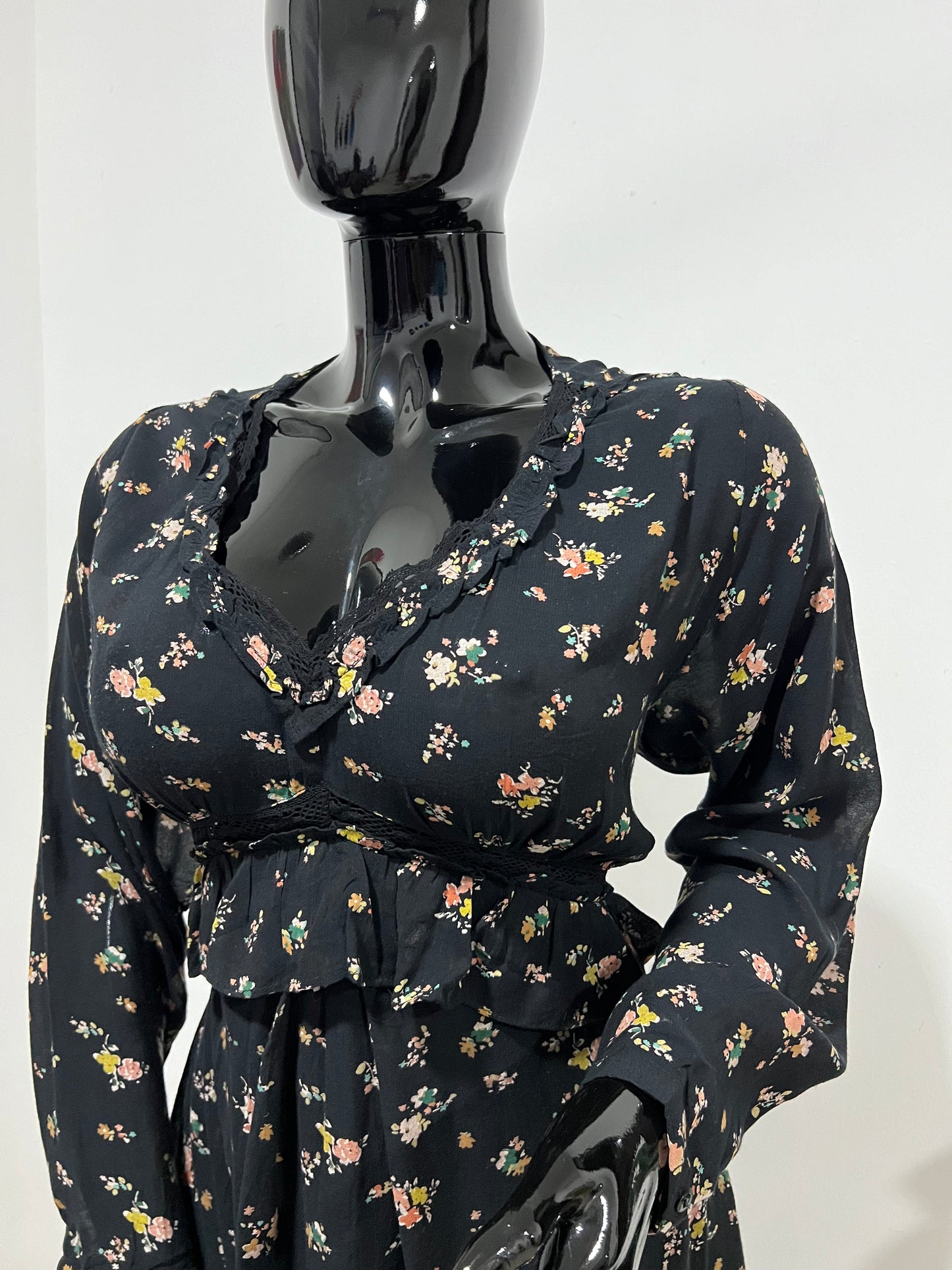 ZARA - Size 18 black flowery dress