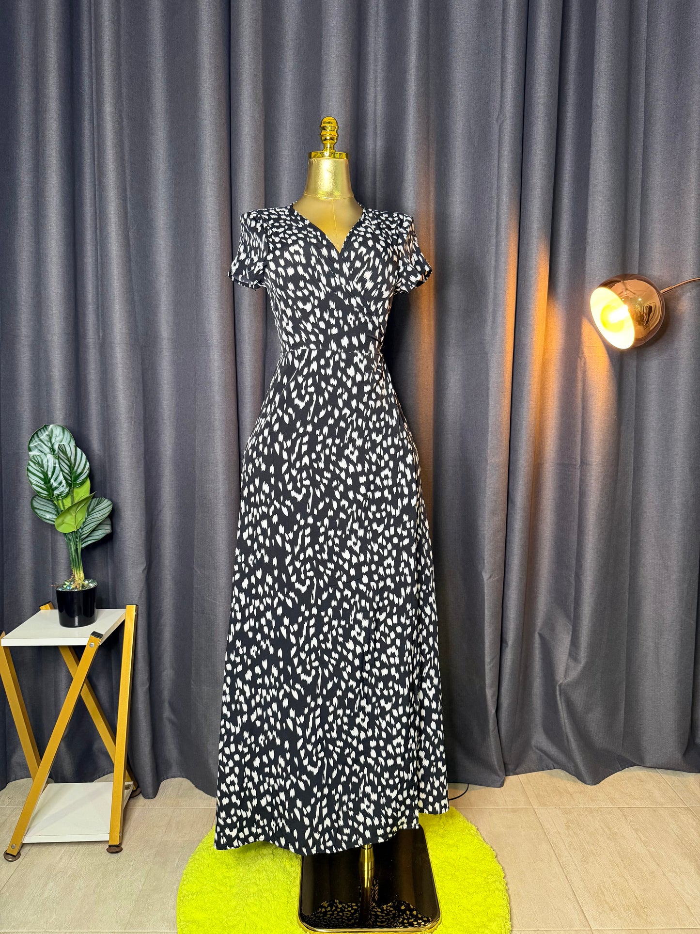 BOOHOO Size 16 wrap dress